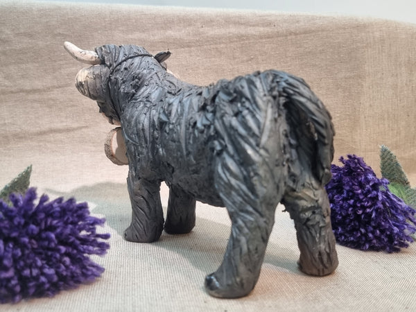 Basil - Wee Hairy Heelan's - Black Coo